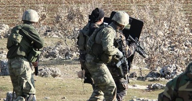 Hakkari&#039;de hain saldırı, 2 asker yaralı