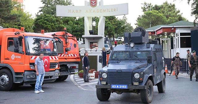 Harp Akademileri'ne düzenlenen operasyonda 40 gözaltı