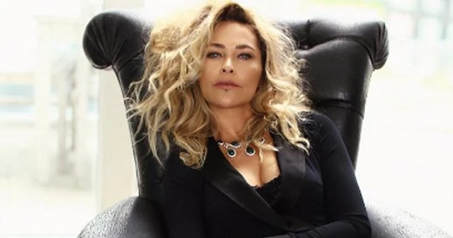 Hülya Avşar, Bu birliktelik beni hüngür hüngür ağlattı
