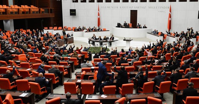 İç tüzük değişikliği için 4 parti anlaştı