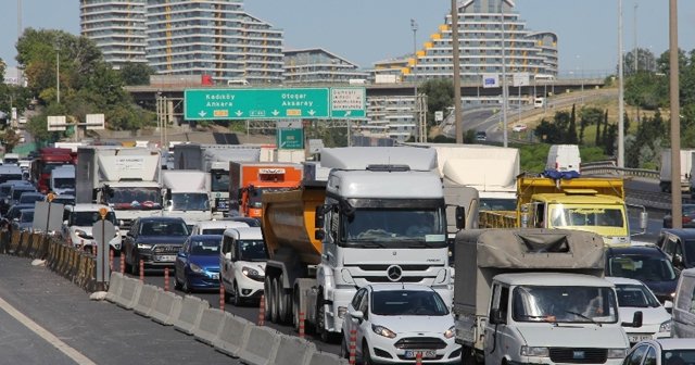 İstanbul’daki araç sayısı 4 milyona yaklaştı