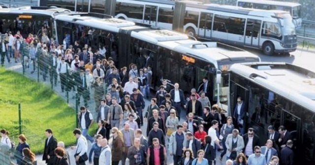 İstanbul ve Ankara&#039;da toplu taşıma ücretsiz