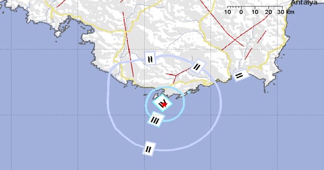 Kaş’ta deprem!