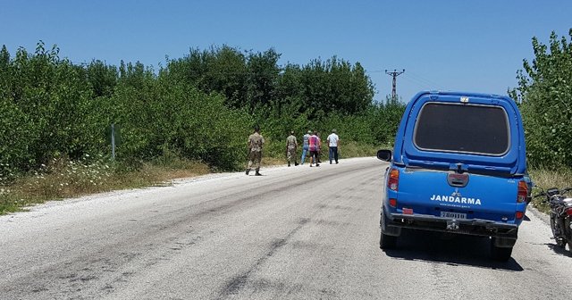 Köylüler silahlanıp teröristlerin peşine düştü