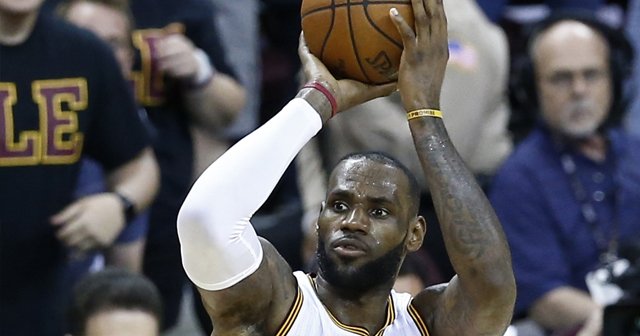 LeBron James polis şiddetine tepki gösterdi