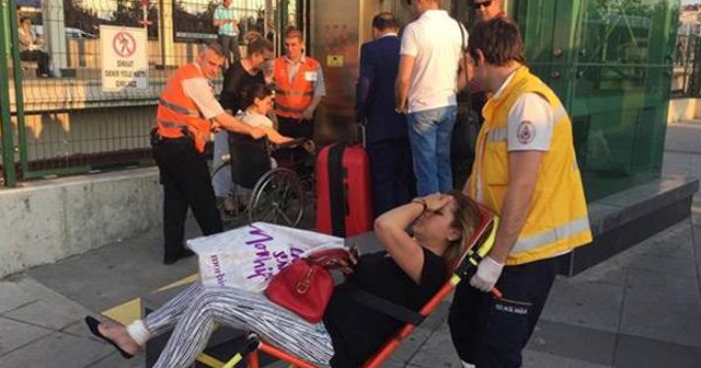 Marmaray&#039;da bomba paniği, 2 yaralı