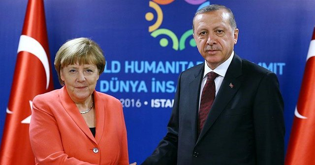 Merkel, Darbe girişimi kabul edilemez