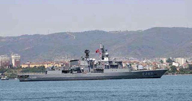 Oramiral Veysel Kösele firkateyn ile üsse döndü
