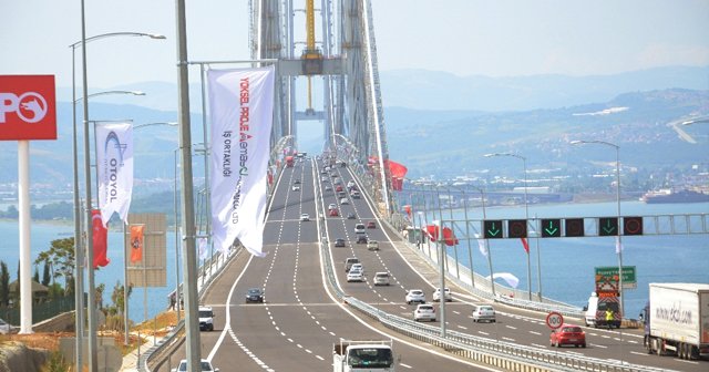 Osmangazi Köprüsü’nde yoğunluk giderek artıyor