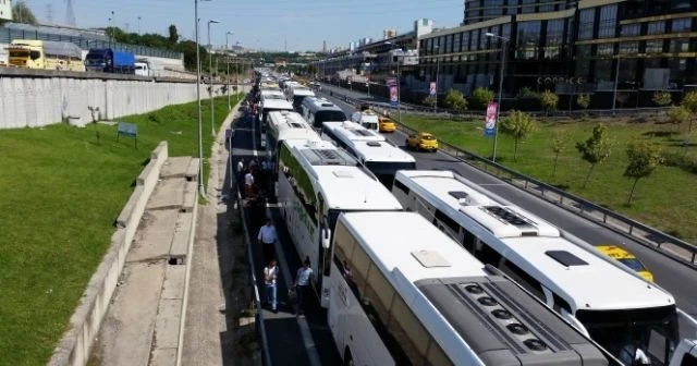 Otogarda bayram dönüşü yoğunluğu