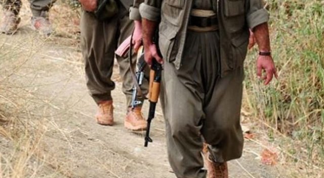 PKK&#039;lı terörist teslim oldu