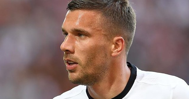 Podolski milli takımı bırakmayı düşünmüyor