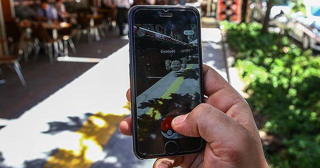 Pokemon GO çizgi film karakterlerini sokağa taşıdı