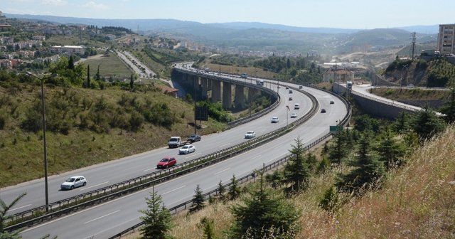 TEM’de araç yoğunluğu azaldı