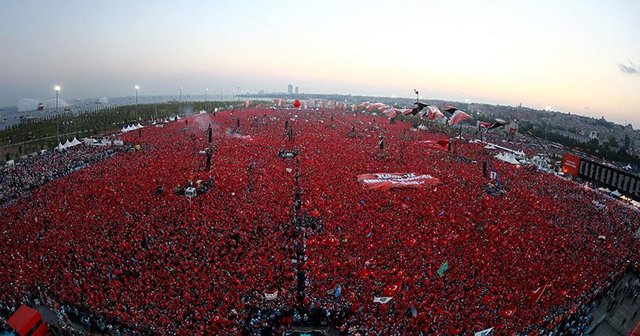 &#039;Demokrasi ve Şehitler Mitingi&#039;ne 5 milyon katılım