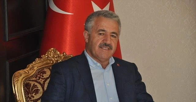 'Ülke geliştikçe bunların hainlikleri bitmiyor'