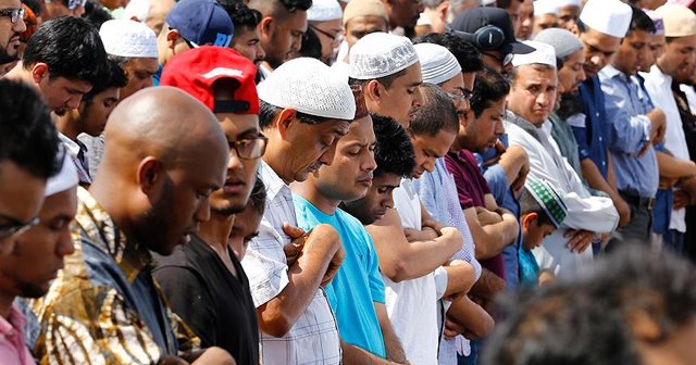 ABD&#039;de namaz çıkışı öldürülen imam için cenaze namazı