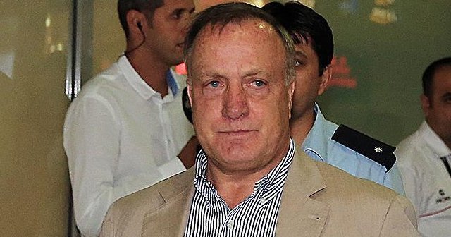 Advocaat Fenerbahçe için İstanbul&#039;da