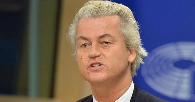 Aşırı sağcı Wilders&#039;ten Hollanda&#039;da camileri kapatma vaadi