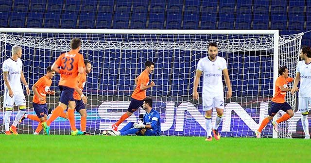 Başakşehir Fenerbahçe&#039;yi 1-0 mağlup etti