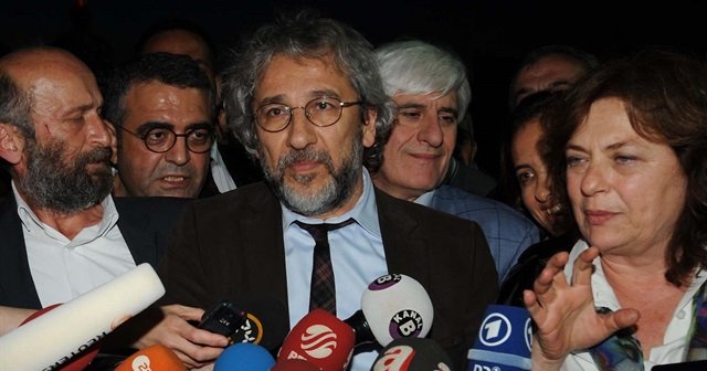 Can Dündar istifa etti