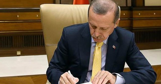 Cumhurbaşkanı Erdoğan AYM&#039;ye 2 yeni üye atadı