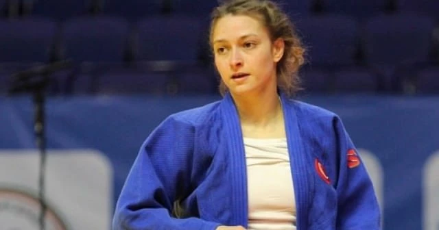 Dilara'dan erken veda