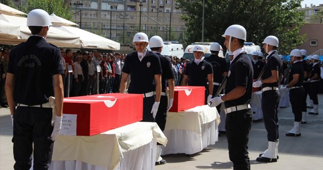 Diyarbakır şehitleri için tören