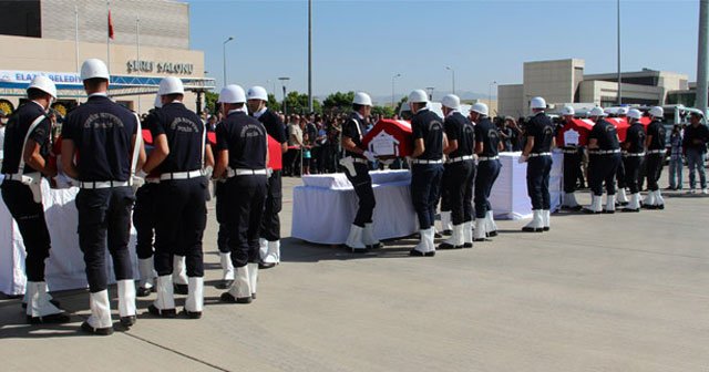 Elazığ şehitleri törenle memleketlerine uğurlandı