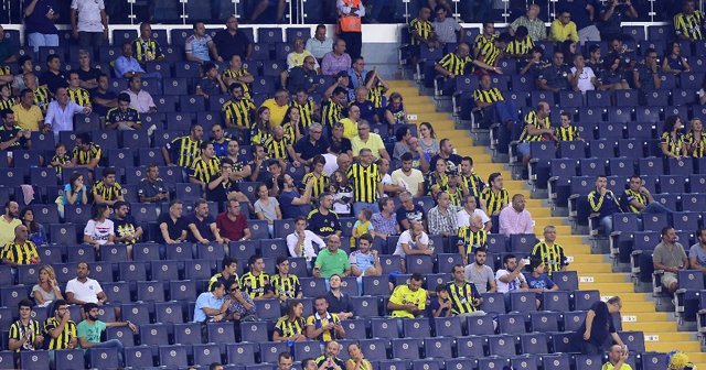 Fenerbahçe’de yönetim geri adım attı