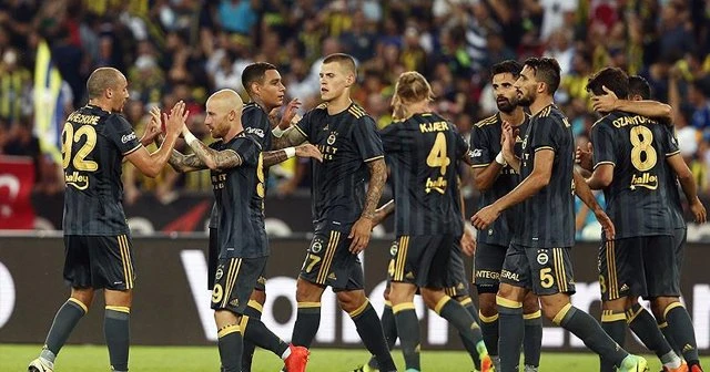 Fenerbahçe UEFA Avrupa Ligi&#039;nde gruplara yükseldi