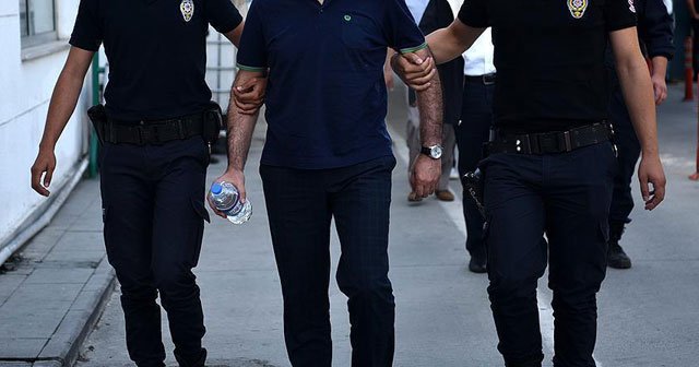 FETÖ soruşturmalarında 52 tutuklama