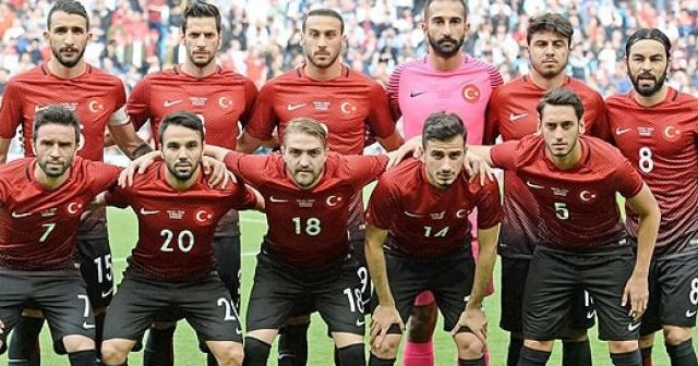 Futbolda milli mesai başlıyor