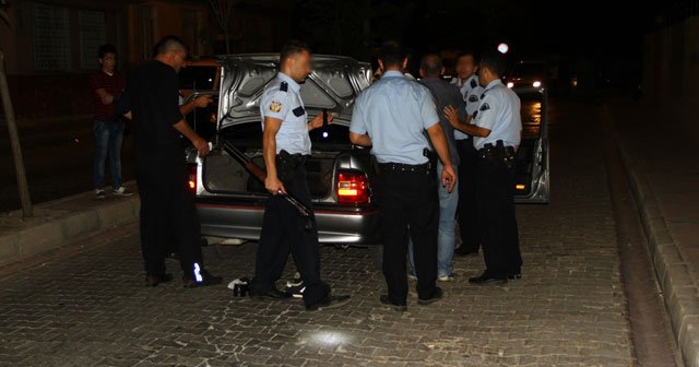 Gaziantep&#039;te polisten kaçan araçtan cephane çıktı