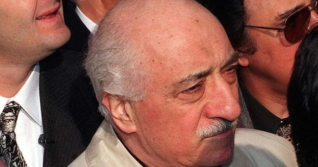 Gülen'in avukatları hakkında yakalama kararı