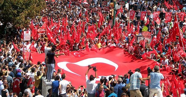 Güneydoğu ve Doğu&#039;da terör lanetlendi