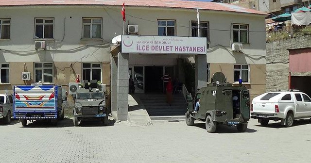 Hakkari&#039;de terör saldırısı, 2 polis yaralı