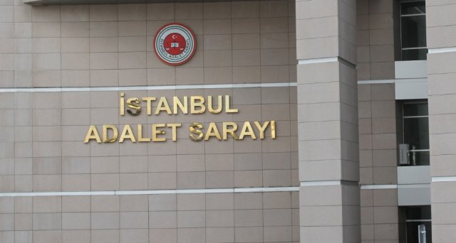 İstanbul Adalet Sarayı’nda 4 memur gözaltına alındı