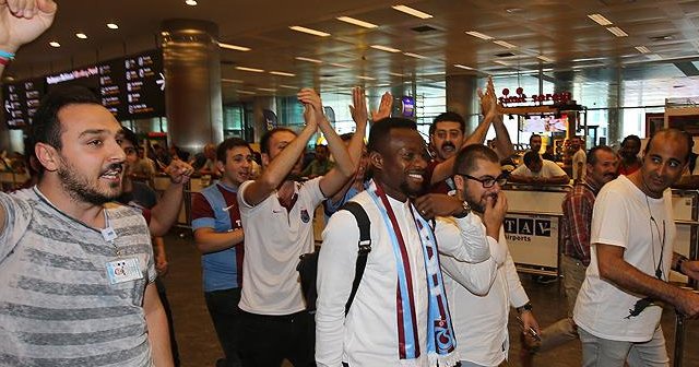 Onazi resmen Trabzonspor&#039;da