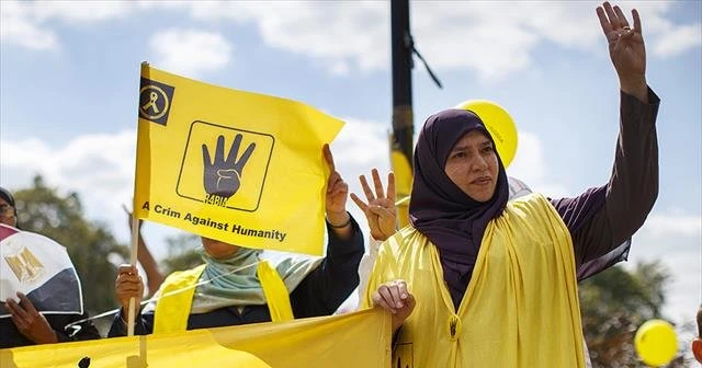 Rabia katliamı Londra'da protesto edildi