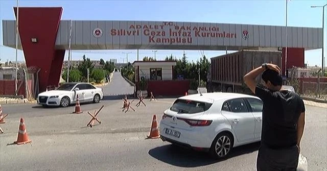 Silivri Cezaevi önünde heyecanlı bekleyiş