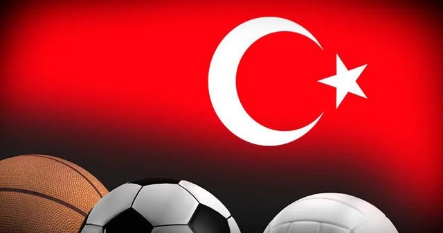 Spor camiası Zafer Bayramı'nı kutladı