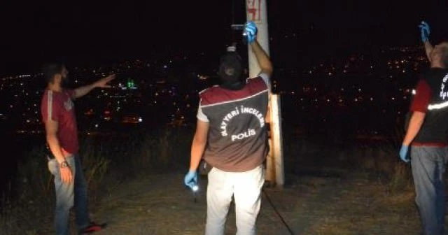 Türk bayrağını gönderden indirdiler