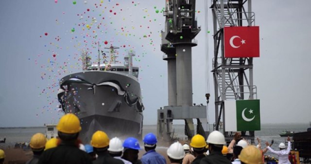 Türkiye’den dev askeri gemi ihracatı