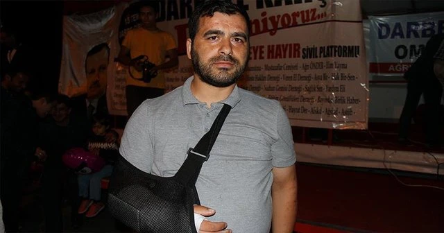 Yarasını unutup ağır yaralının yardımına koştu