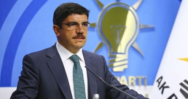 Yasin Aktay&#039;dan AK Parti&#039;de &#039;revizyon&#039; açıklaması