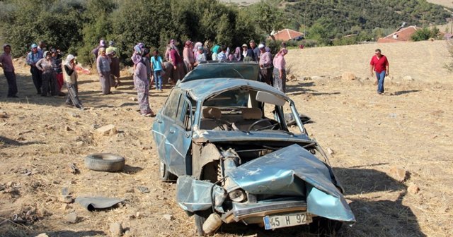 Yaşlı çift, trafik kazasında hayatını kaybetti