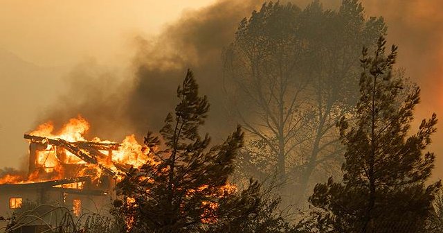 ABD&#039;de yangın, 5&#039;i çocuk 9 kişi öldü