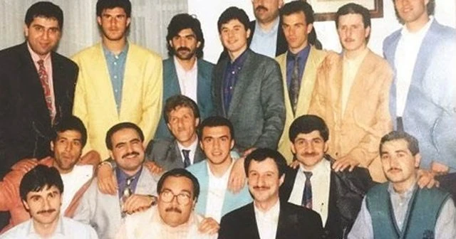 Adil Öksüz'ün futbolcularla hatıra fotoğrafı ortaya çıktı