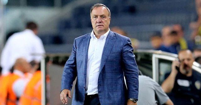 Advocaat, 'Savunmamız uyudu, sahanın en kısası gol attı'